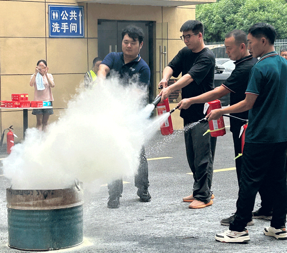 筑牢夏季安全防线｜爱锂旺组织 8 月安全生产消防应急演练